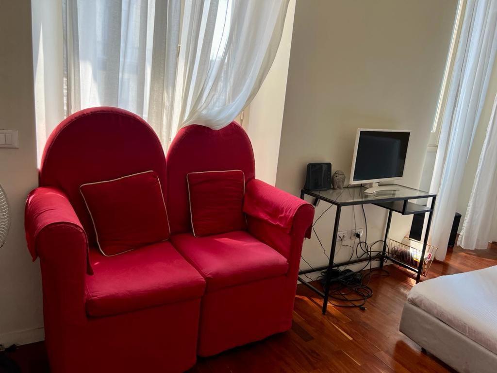 Ticinese 38 - Incantevole Appartamento Nel Centro มิลาน ภายนอก รูปภาพ